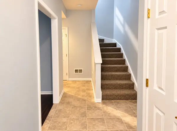 155 Festival CT, Elgin, IL 60120