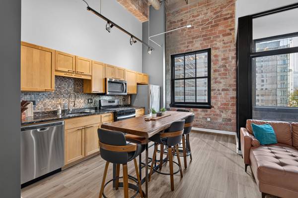 20 N State ST #1012, Chicago, IL 60602