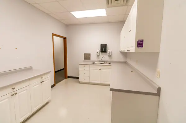 2520 Melrose DR #Suite L, Cedar Falls, IA 50613