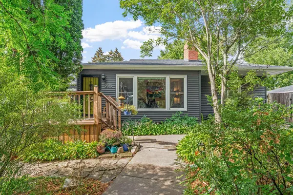 2310 Byrd AVE N, Golden Valley, MN 55422