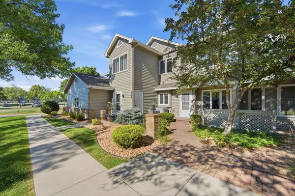 7807 W 110th ST, Bloomington, MN 55438