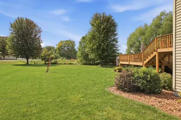 26075 Bluebird LN, Saint Cloud, MN 56301