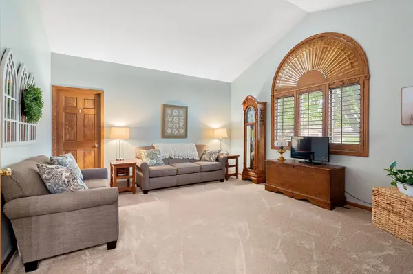 1565 Dell PL, Owatonna, MN 55060