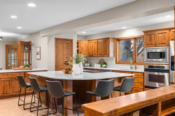 14147 Dearborn PATH, Rosemount, MN 55068