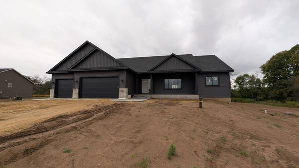 995 152nd AVE, New Richmond, WI 54017
