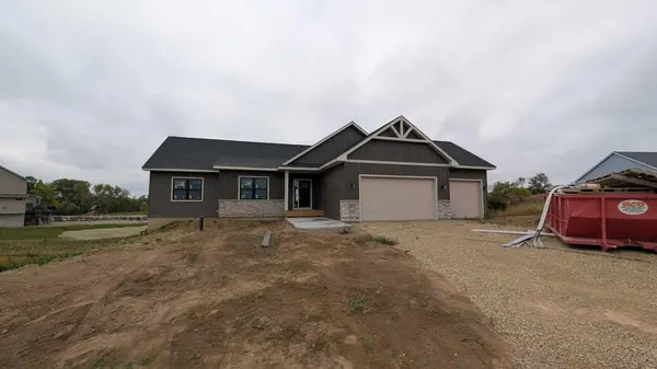 487 146th AVE, Somerset, WI 54025