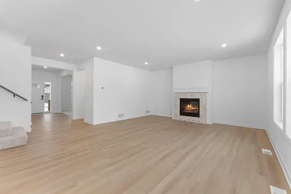7444 Lotus LN, Lino Lakes, MN 55038