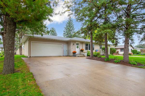 1801 Sunray AVE, Mankato, MN 56001