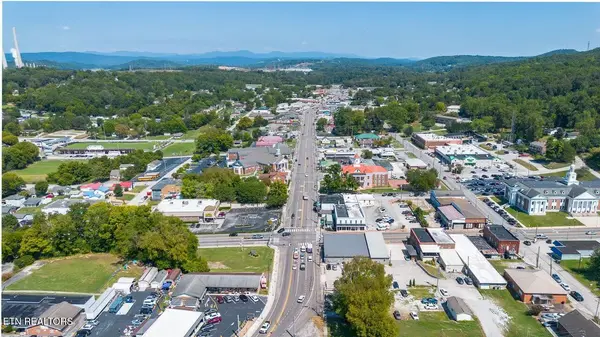 100 E Race St, Kingston, TN 37763