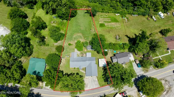 158 Cherry Bottom Rd, Caryville, TN 37714