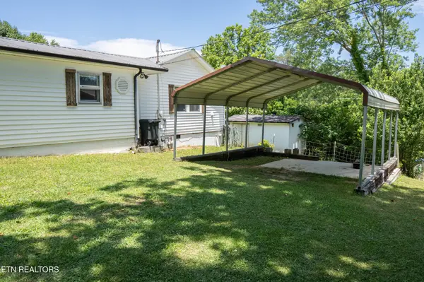 158 Cherry Bottom Rd, Caryville, TN 37714