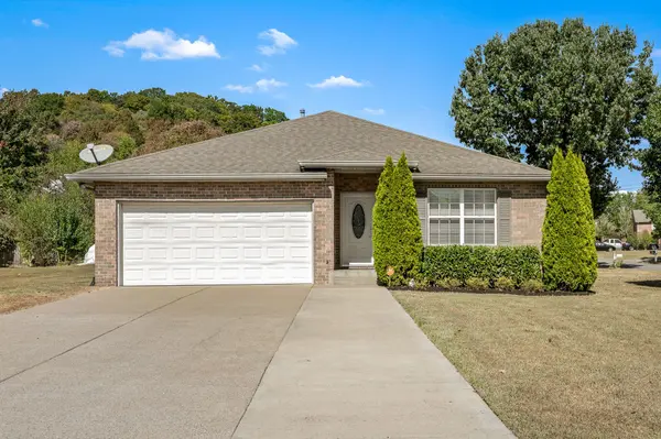2163 Spring Hill Cir, Spring Hill, TN 37174
