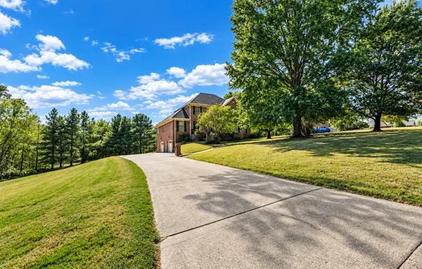 4810 Saint Andrew Ct, Clarksville, TN 37043
