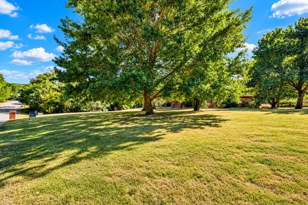 4810 Saint Andrew Ct, Clarksville, TN 37043