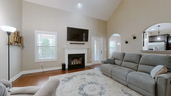1007 Via Francesco Way, Spring Hill, TN 37174