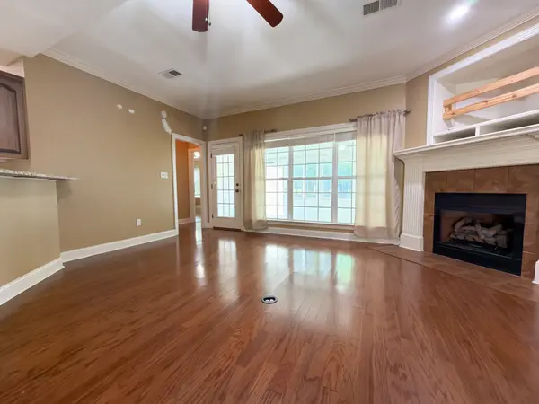 3 Emerald Ridge Cv, Jackson, TN 38305