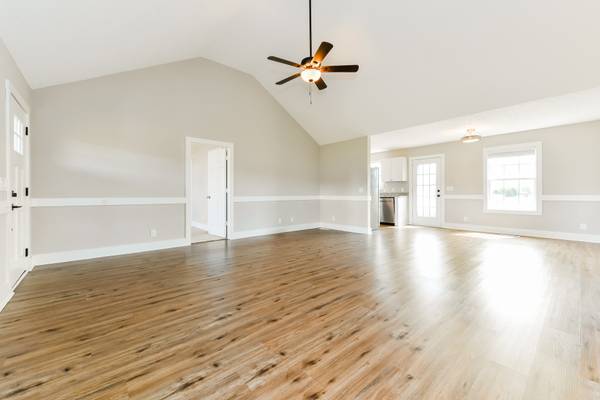 340 Green Grass Way, Manchester, TN 37355