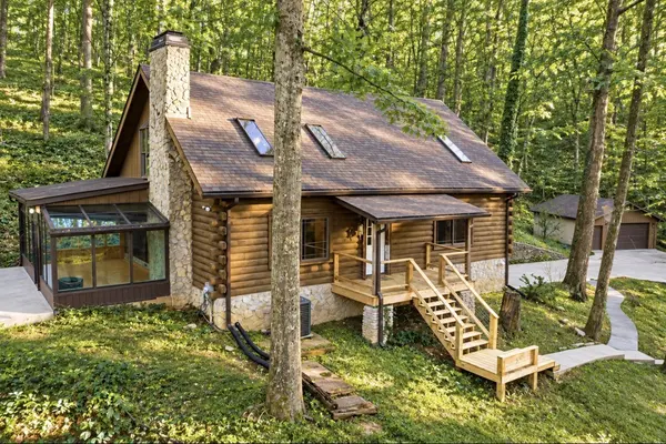 600 Hogans Branch Rd, Hendersonville, TN 37075