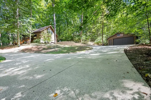 600 Hogans Branch Rd, Hendersonville, TN 37075