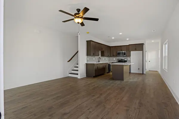 1886 Cotton Way, Chattanooga, TN 37404