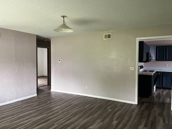 1701 W 30th St S, Wichita, KS 67217-0000