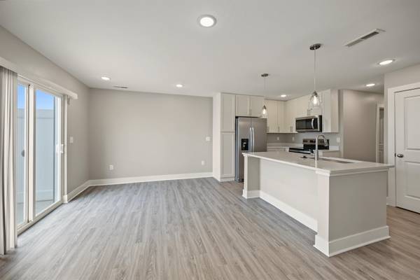 1226 Steve Hawley Lane, Salina, KS 67401