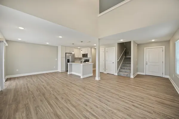 1226 Steve Hawley Lane, Salina, KS 67401