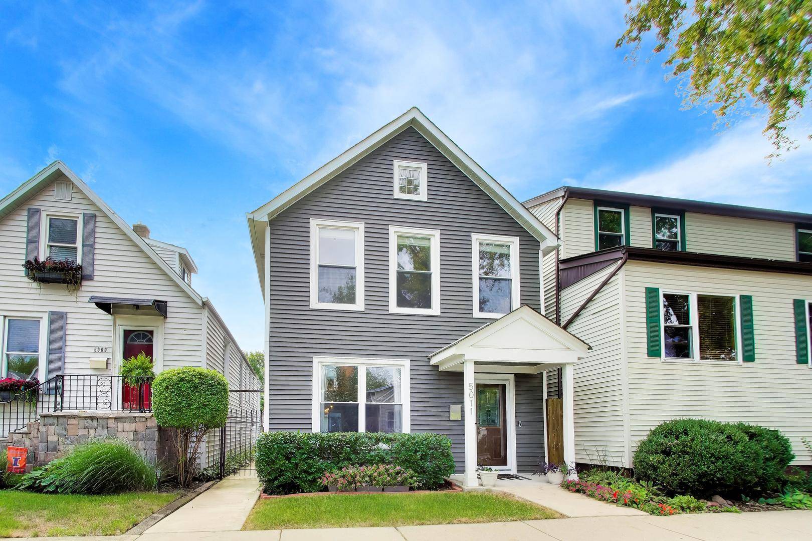 5011 W Strong ST, Chicago, IL 60630