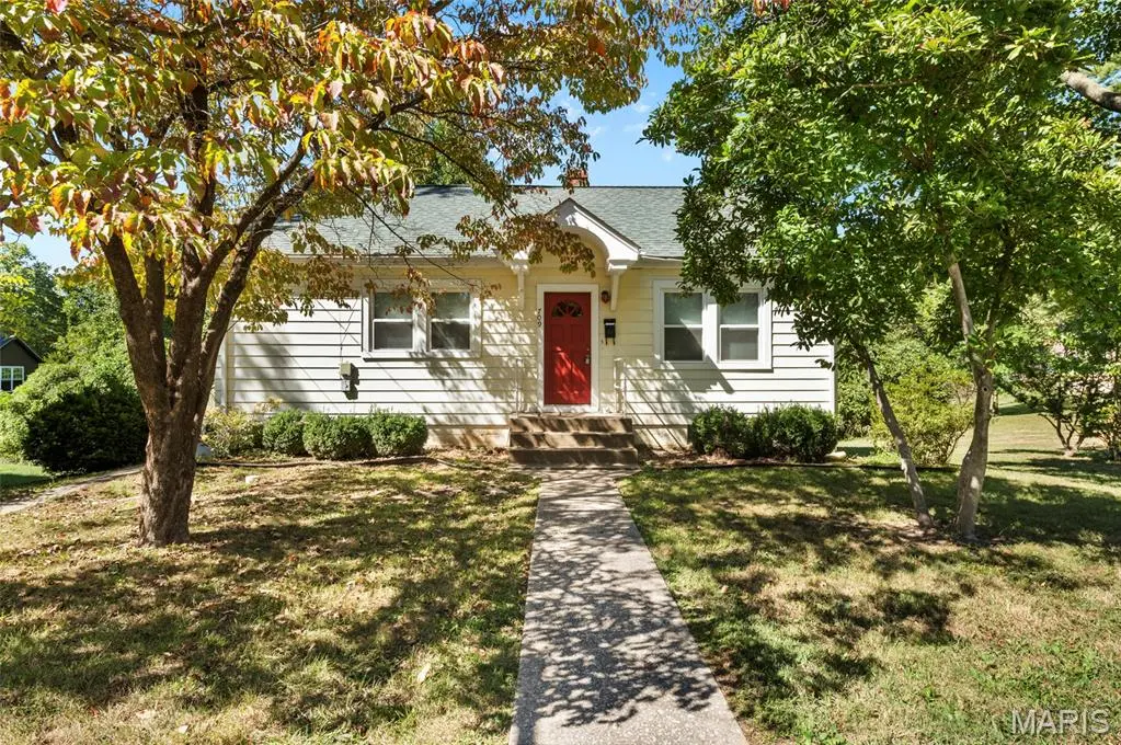 709 Payne ST, Edwardsville, IL 62025
