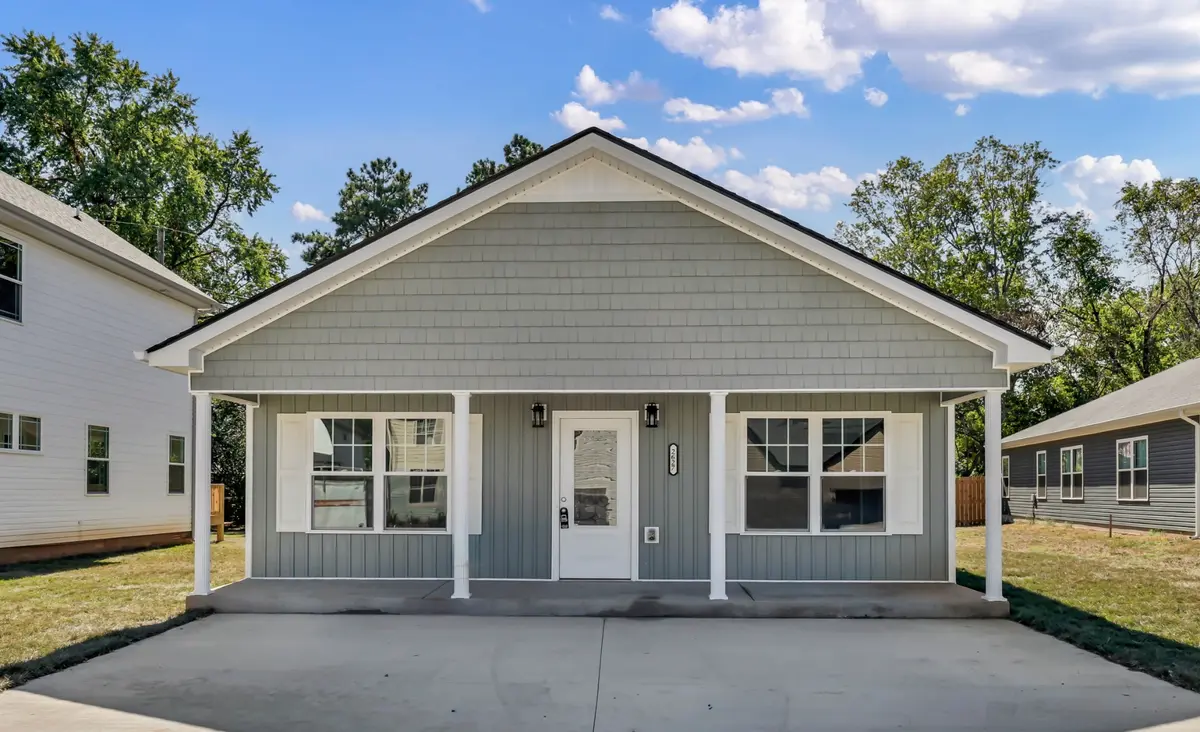 2627 Scott Dr, Clarksville, TN 37042