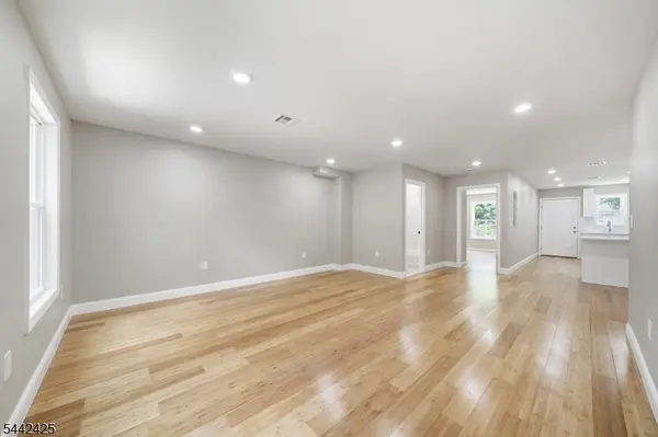 208 N 1St St, Paterson City, NJ 07522