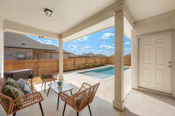 721 Paddock LN, Georgetown, TX 78626