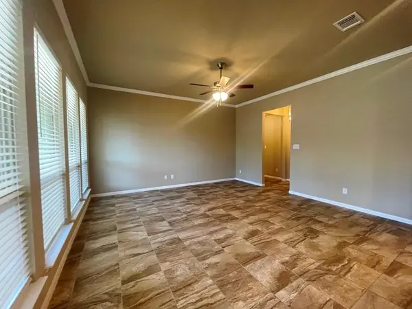5820 Blackstone DR, Temple, TX 76502