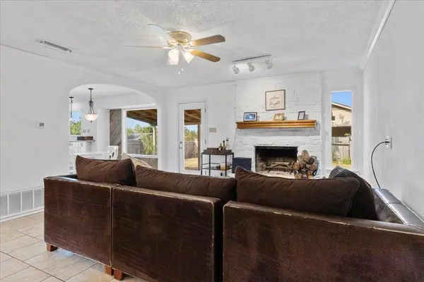 407 S Mount Rushmore DR, Cedar Park, TX 78613