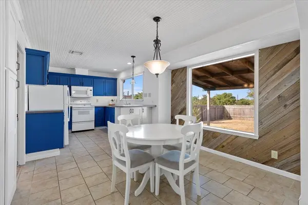 407 S Mount Rushmore DR, Cedar Park, TX 78613