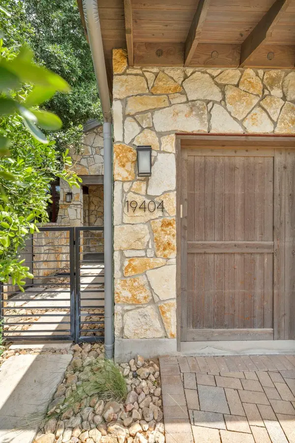 19404 Bold Venture DR #17, Spicewood, TX 78669