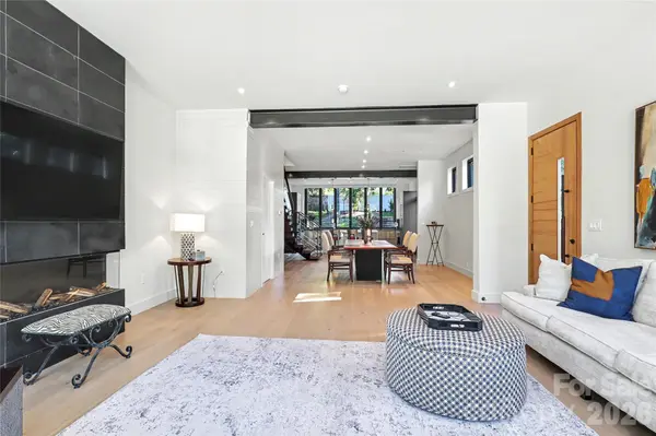 5447 Topping PL, Charlotte, NC 28209