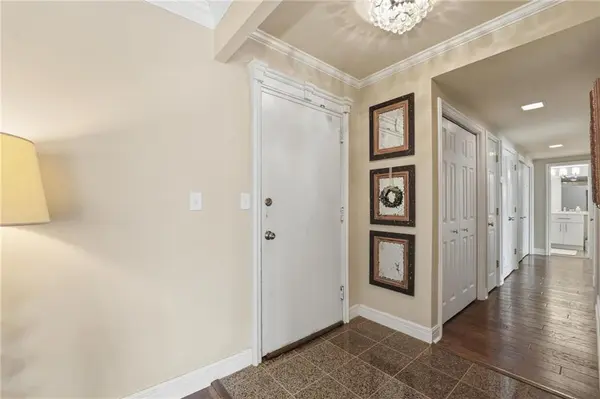 310 W 49 ST #S #304, Kansas City, MO 64112