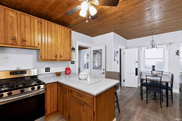 206 W Simonton ST, Elkhart, IN 46514-2803