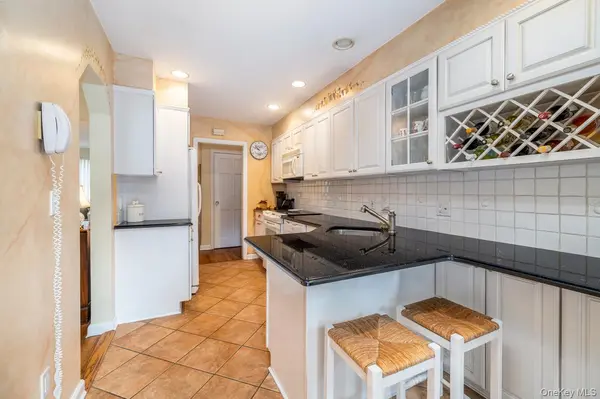 455 Morris AVE, Rockville Centre, NY 11570