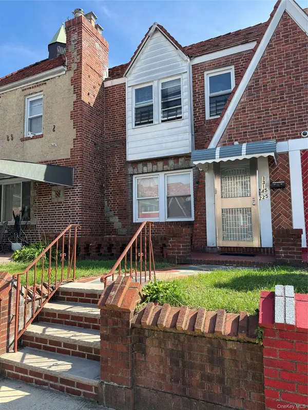 13145 225th ST, Laurelton, NY 11413