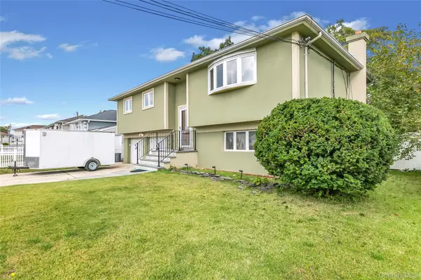 584 Yale ST, Oceanside, NY 11572