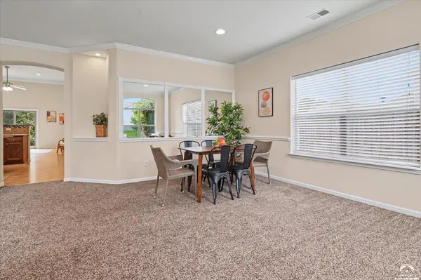1519 Acorn LN, Eudora, KS 66025