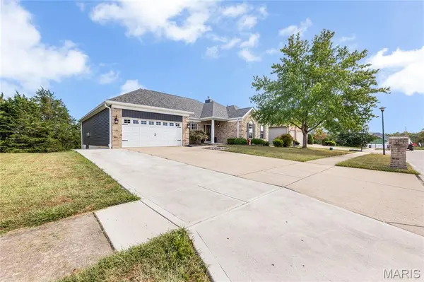 314 Pleasant Meadows DR, Wentzville, MO 63385