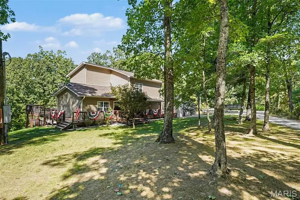 10421 Apke LN, Catawissa, MO 63015