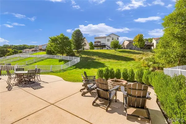 2195 Appaloosa TRL, High Ridge, MO 63049