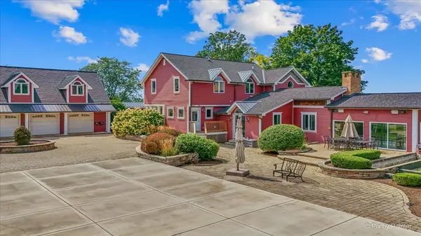 202 N Queen Anne RD, Woodstock, IL 60098