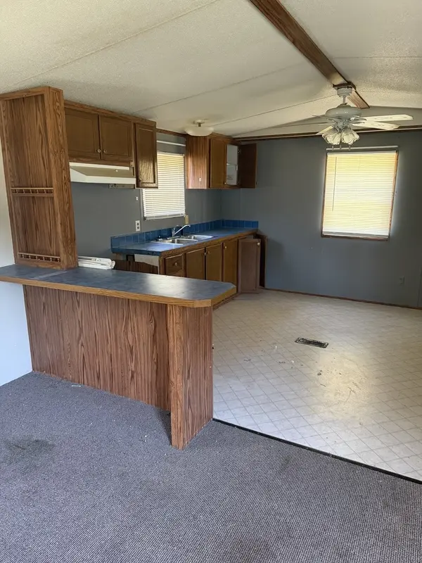 313 Leonard ST, Duquoin, IL 62832