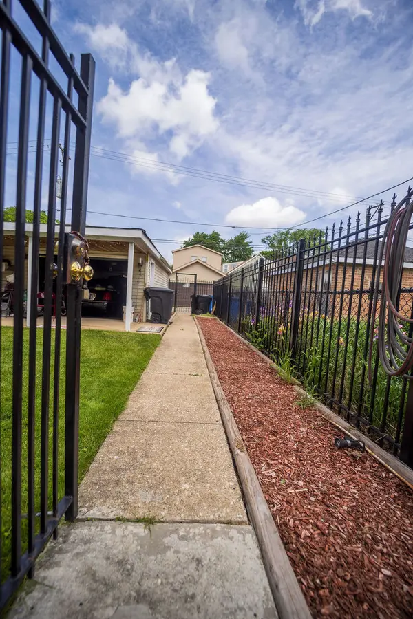 5328 W Quincy ST, Chicago, IL 60644