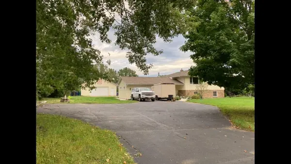 13202 W 21ST ST, Wadsworth, IL 60083